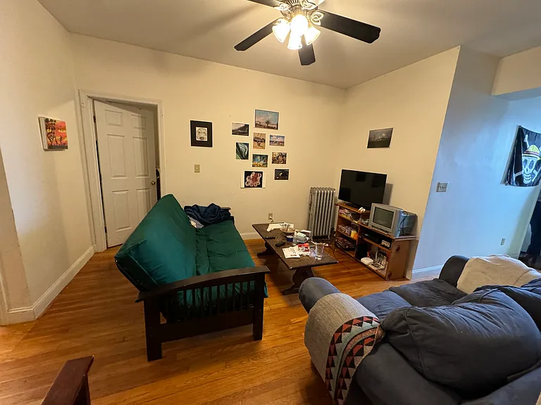 37 Egremont Rd #4 — Photo 5