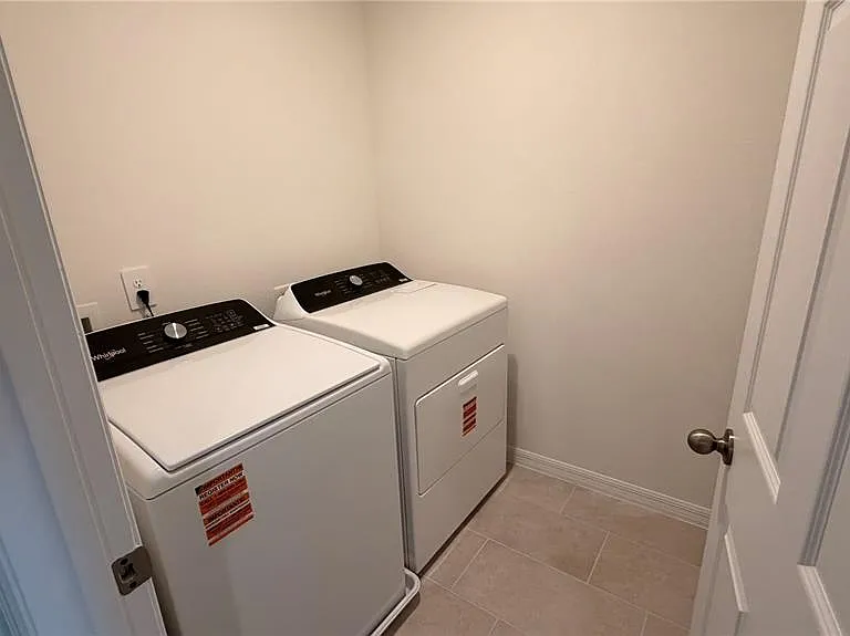 16346 Bird Of Paradise Ave — Photo 22