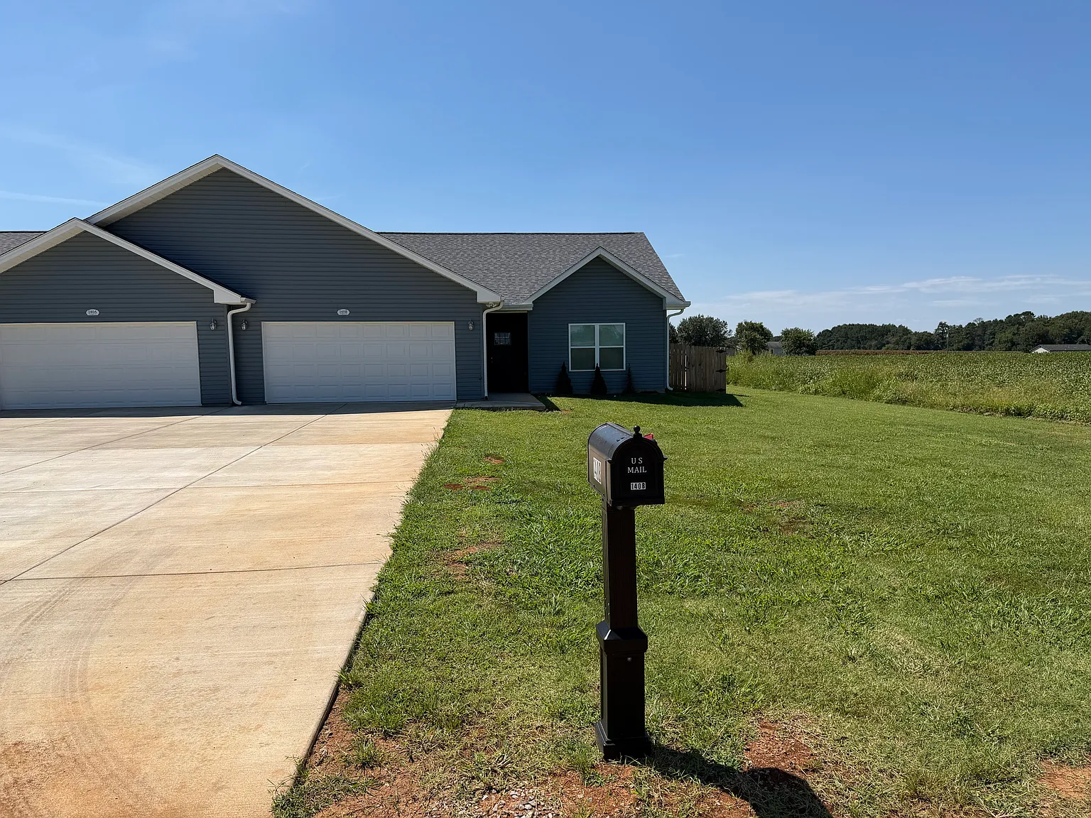 3 bed, 1768 sqft, $1,700 — Photo 1