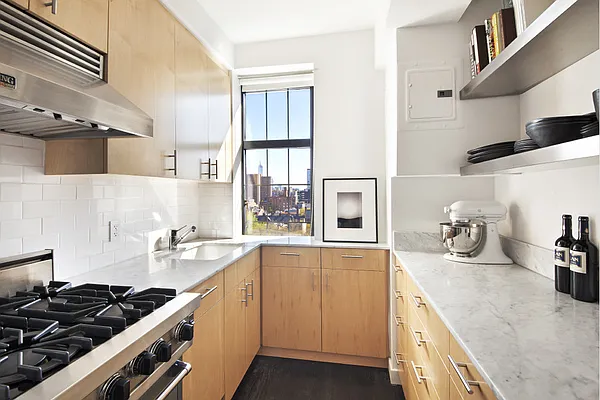 Sold by Stribling | media 16