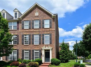 4021 Village Run Rd, Wexford, PA 15090