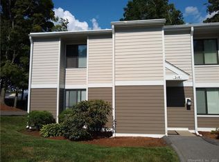 1 Cook Close #1, Ridgefield, CT 06877