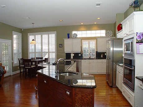 5th image of 737 Forest Bend Dr