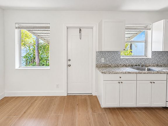 5th image of 2641 Polk St