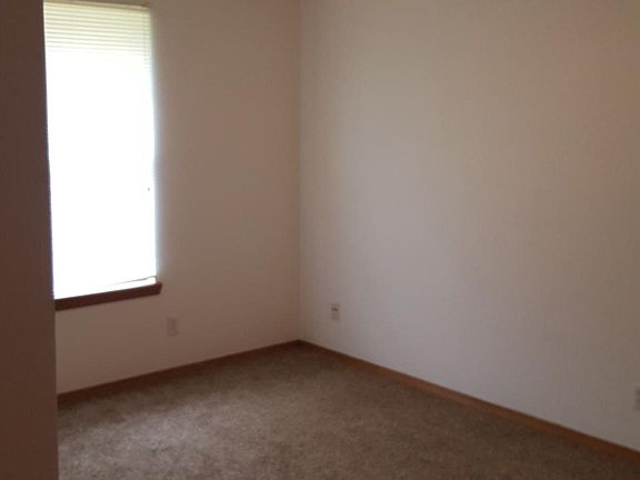 5th image of 2522 N Keller Ct