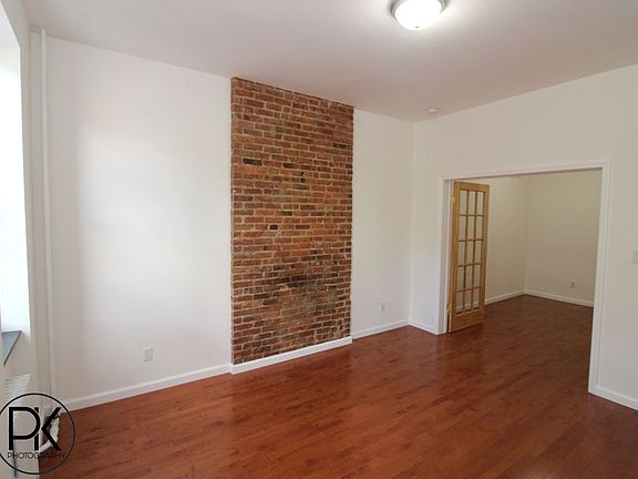 2nd image of 241 Kingsland Ave APT 2L