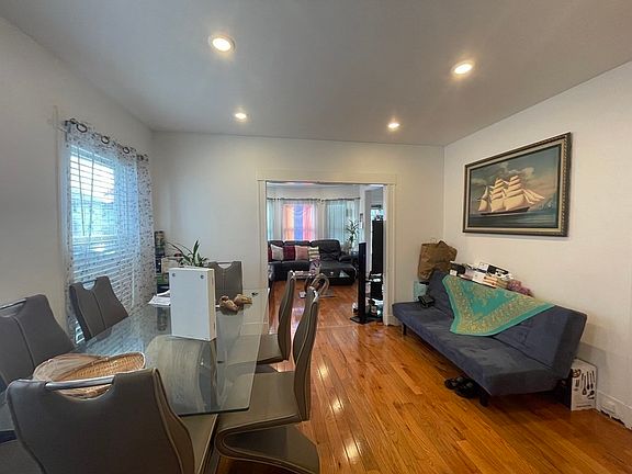 5th image of 47 Dartmouth St #45