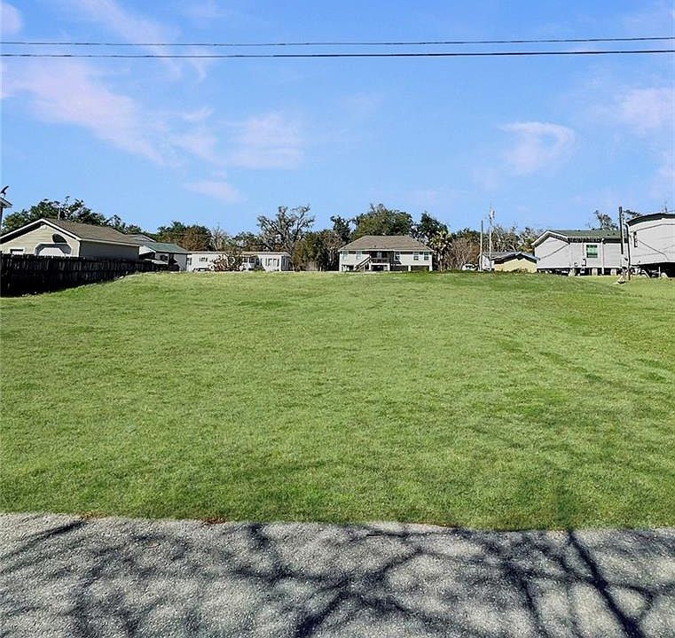 1st image of 4970 Evelyn Dr