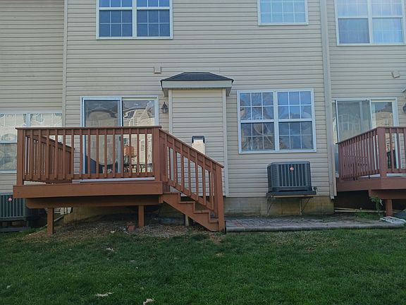 2nd image of 123 Bradford St