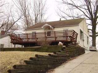 2404 Payne Rd, Des Moines, IA 50310