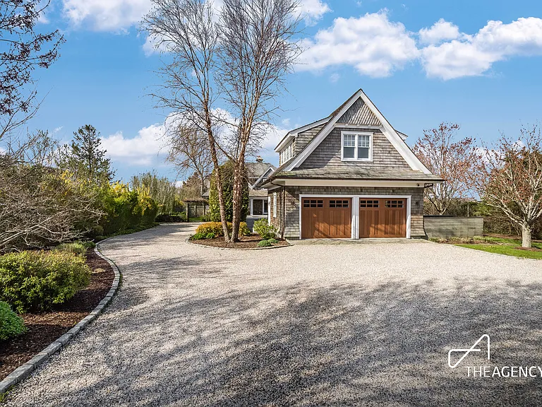 225 E Lake Dr — Photo 26
