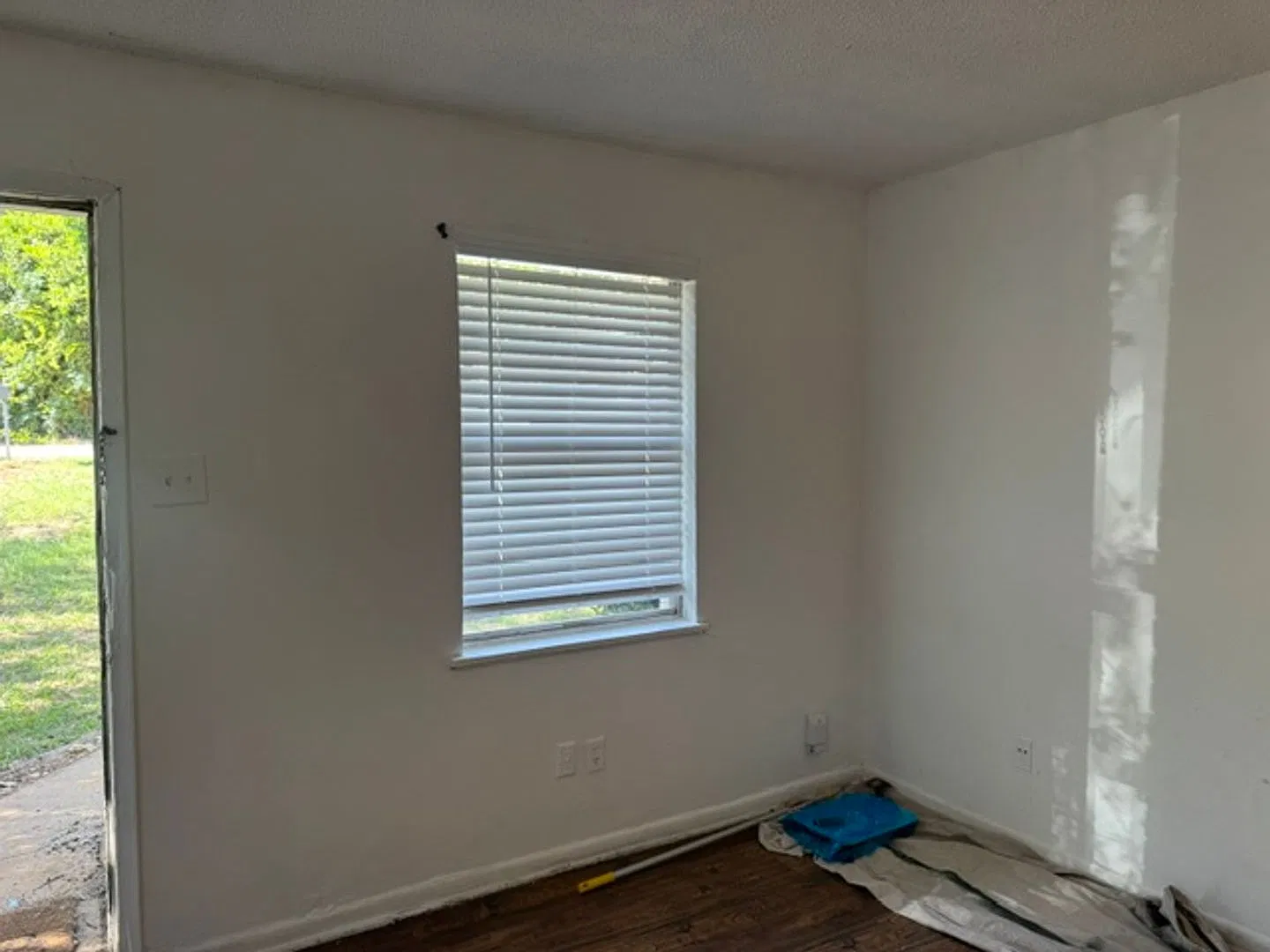 412 Rockwood — Photo 3