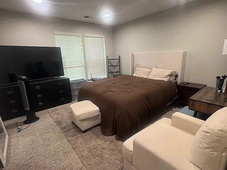 2 bed, 3.0 bath, 1600 sqft, $2,900 — Photo 4
