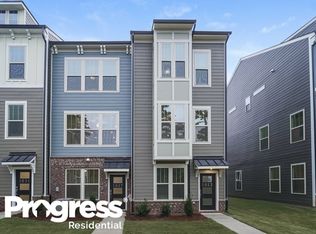 1023 S Mission Ln, Charlotte, NC 28217