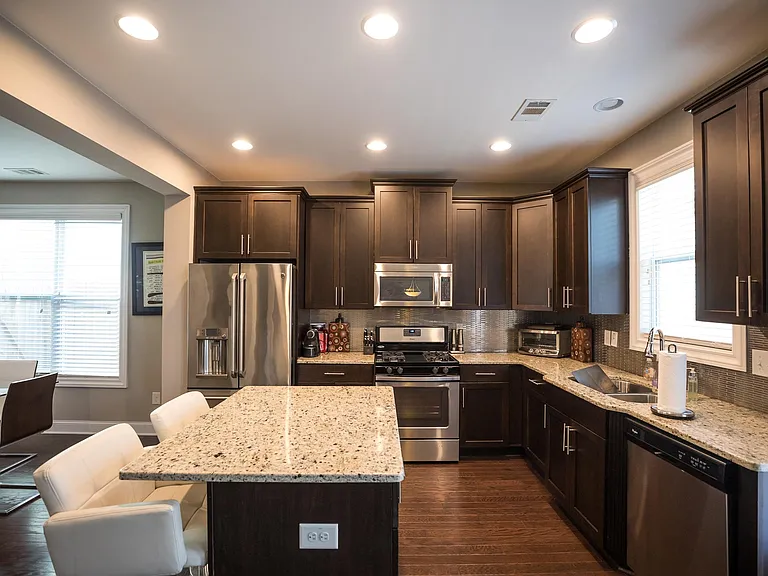 Stainless steel appliances included