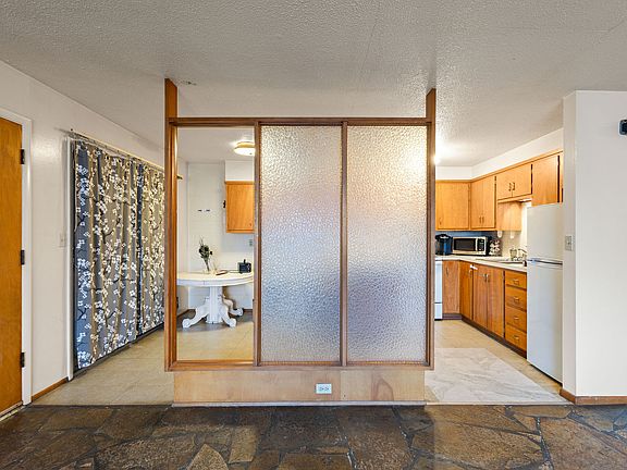 5th image of 595 S Fisher Ave #4
