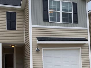 90 Walker Ct, Richmond Hill, GA 31324