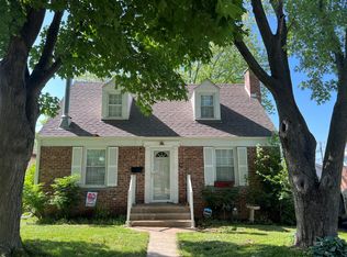 515 Kendall Ln, Dekalb, IL 60115