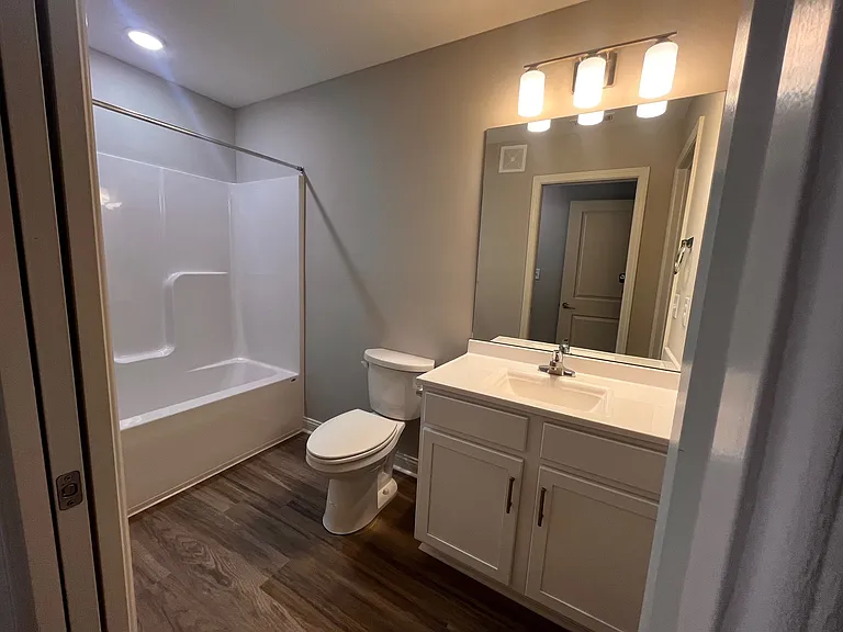 3000 Memory Ln — Photo 10