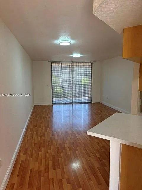 Las Vistas At Doral Condo — Photo 2