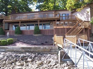 522 Shawnee View Dr, Sunrise Beach, MO 65079