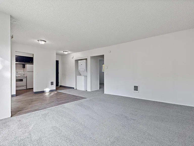 Briar Rose Apartments — Photo 7