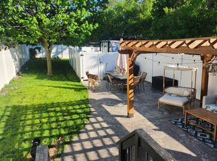 63 Chapin St, Canandaigua, NY 14424