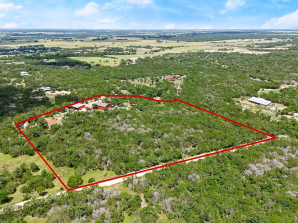 320 Pecan Br #3, Florence, TX 76527