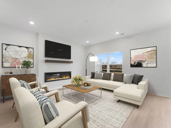 23185 Creekview Ct, Rogers, MN 55374