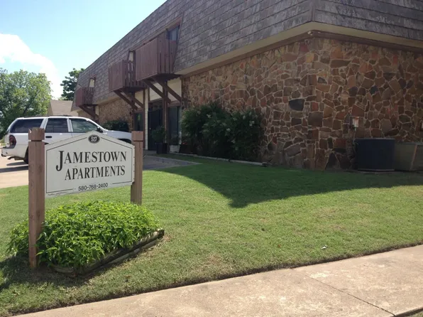 517 A St NW, Ardmore, OK 73401