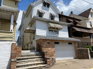 119 W Clay Ave, Hazleton, PA 18202