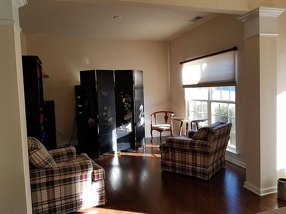 3rd image of 3013 Ainsley Ln