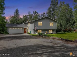 10120 E Strand Dr, Palmer, AK 99645