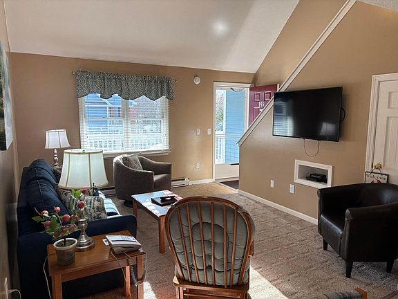 2nd image of 1351 Post Road #49