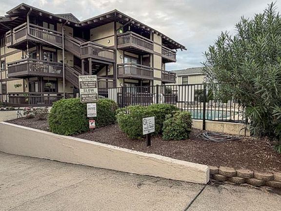 3rd image of 6813 Porcher Ave. #28