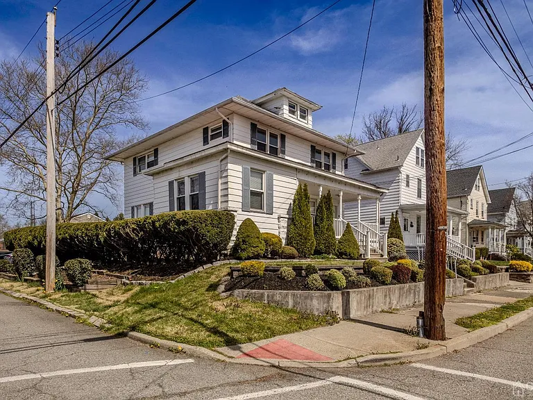 49 Riva Ave #2 — Photo 3