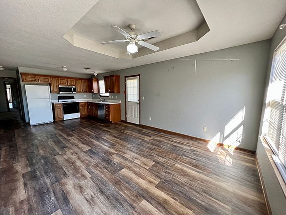 2nd image of 306B NE 6th St