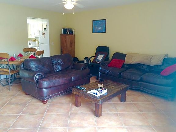 4th image of 1002 Ashley Ave