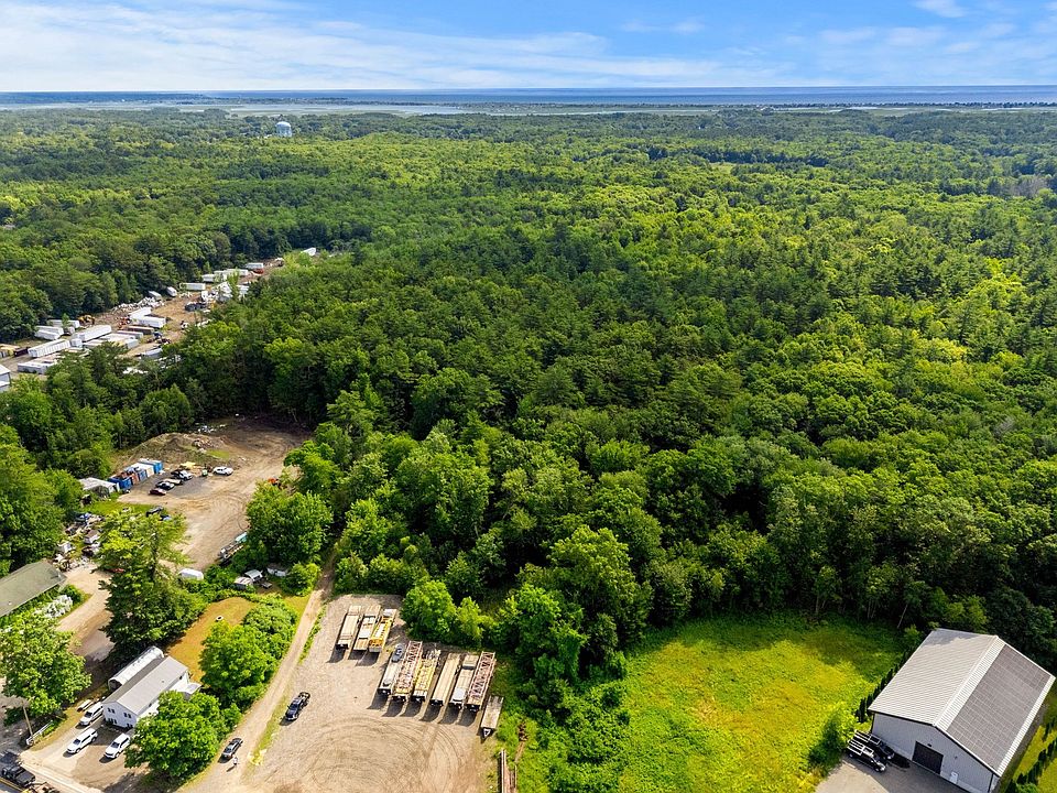 1st image of 150 Lafayette Rd