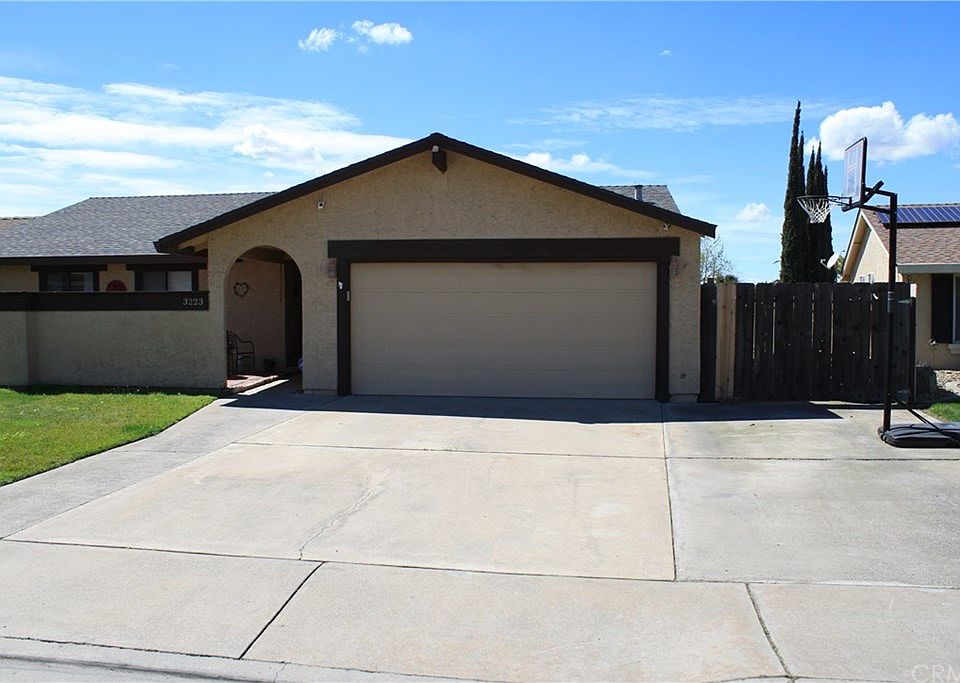 1st image of 3223 Village Woods Dr