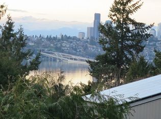 6950 SE Allen St, Mercer Island, WA 98040
