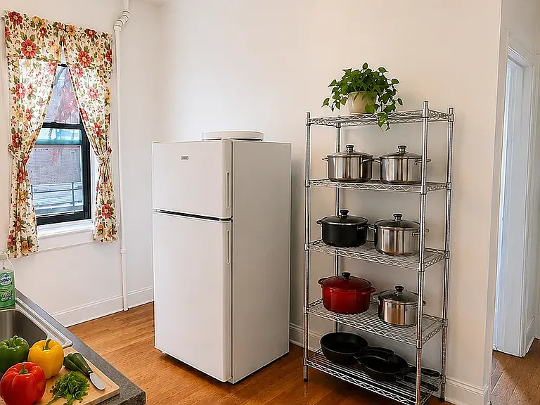 550 Kosciuszko St #1 — Photo 6