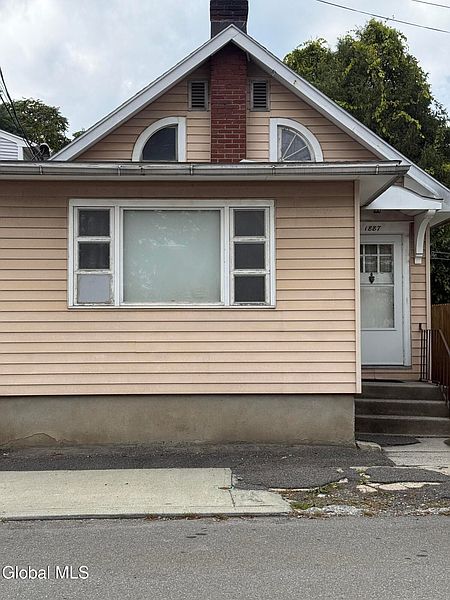 2nd image of 1887 9th Avenue