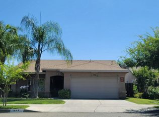 1946 N Virginia Ave, Farmersville, CA 93223