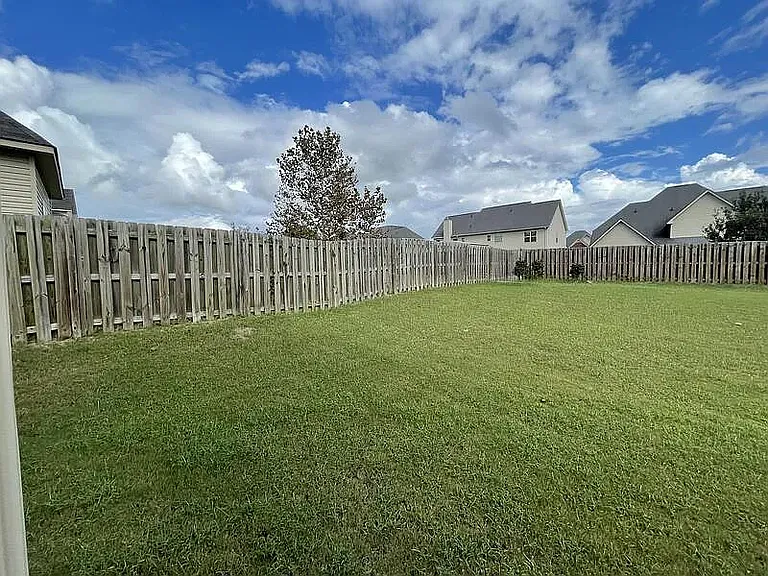 6069 Reynolds Cir — Photo 58
