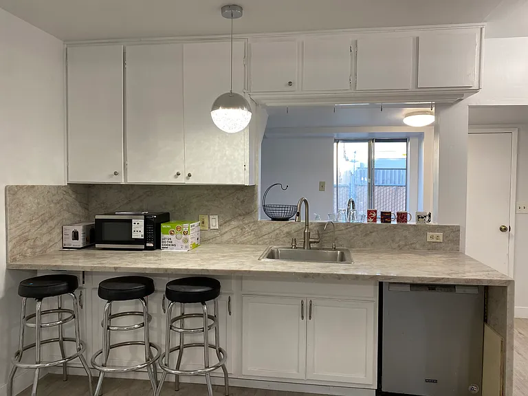 4208 Tuller Ave — Photo 8