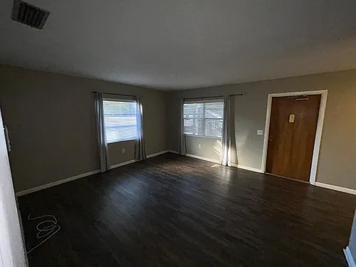 4050 4th St N #113 Photo 1