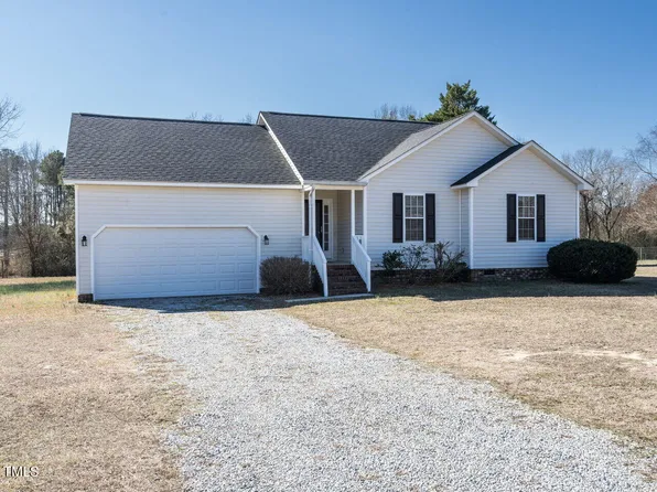 1463 Powhatan Rd, Clayton, NC 27527