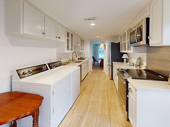 5th image of 812 S Broad St APT 8