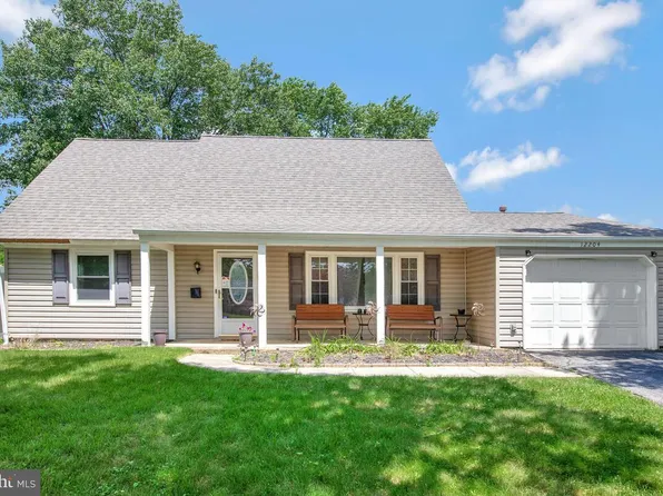 12204 Westmont Ln, Bowie, MD 20715